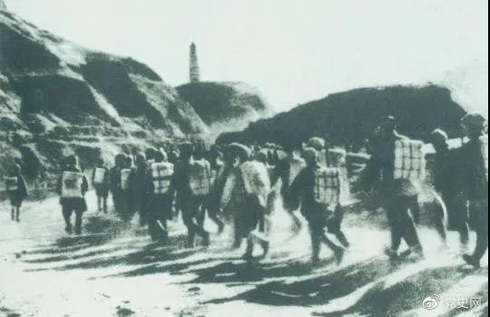 1947年3月19日，西北野戰(zhàn)軍撤離延安，進(jìn)行戰(zhàn)略轉(zhuǎn)移。